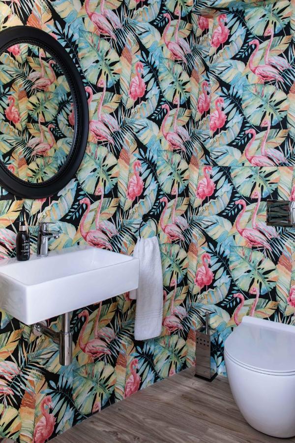 Bay Reflections Camps Bay Luxury Serviced Apartments ケープタウン エクステリア 写真