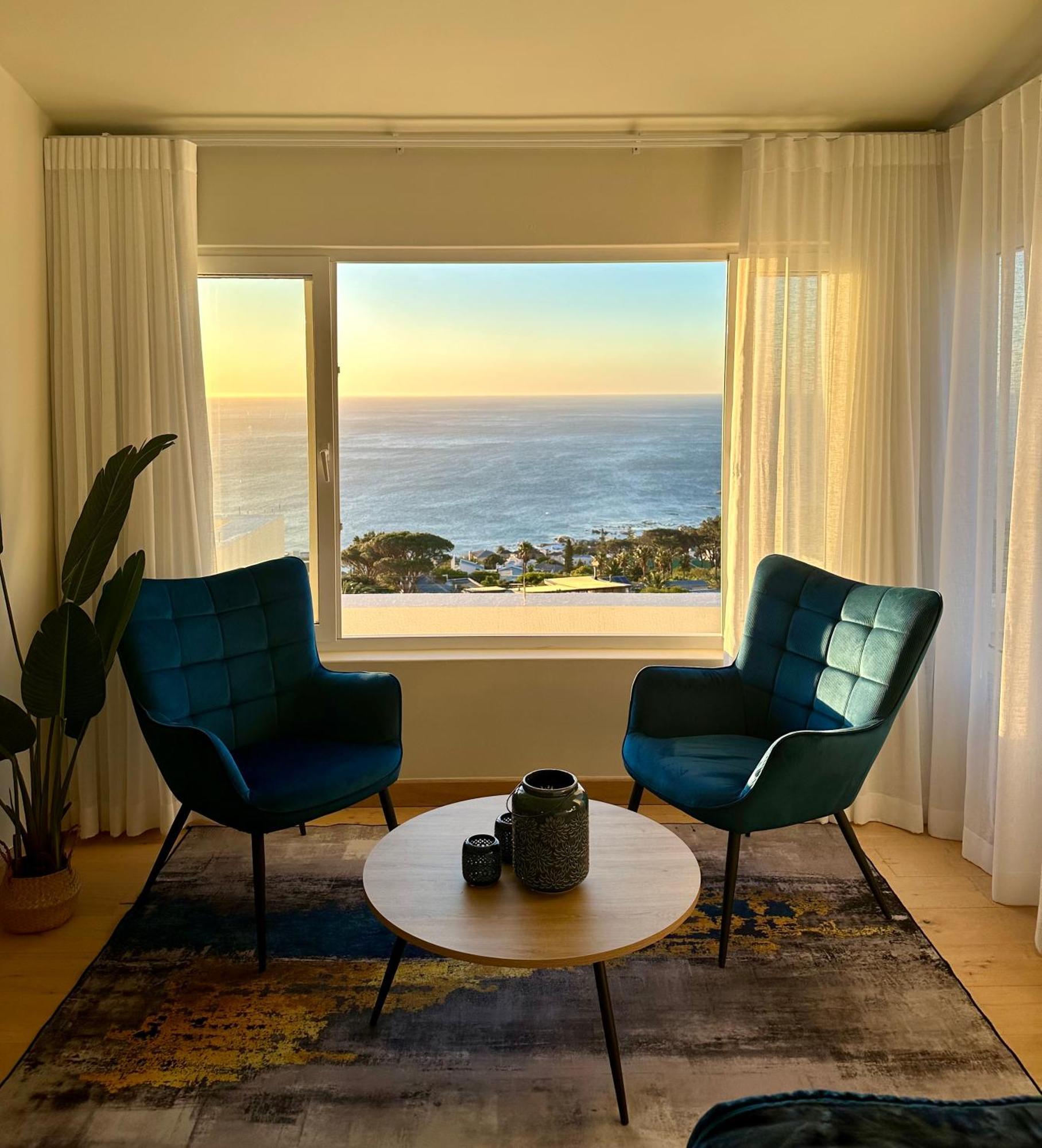 Bay Reflections Camps Bay Luxury Serviced Apartments ケープタウン エクステリア 写真