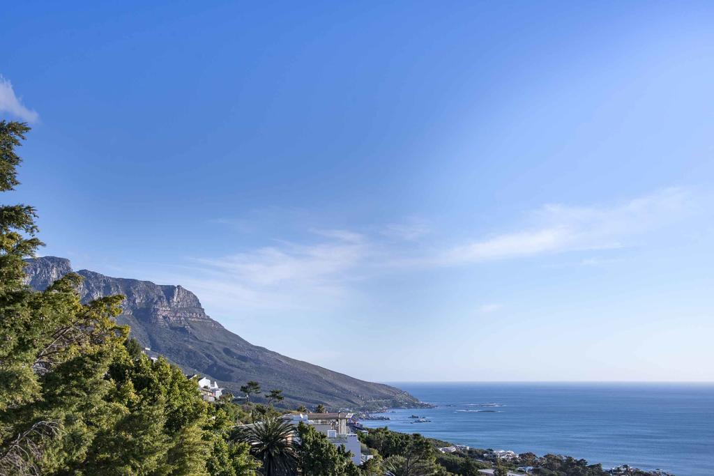 Bay Reflections Camps Bay Luxury Serviced Apartments ケープタウン エクステリア 写真