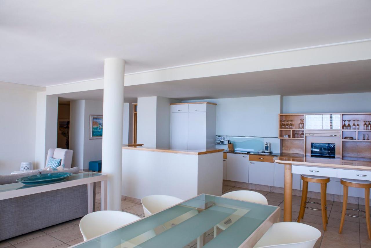 Bay Reflections Camps Bay Luxury Serviced Apartments ケープタウン エクステリア 写真