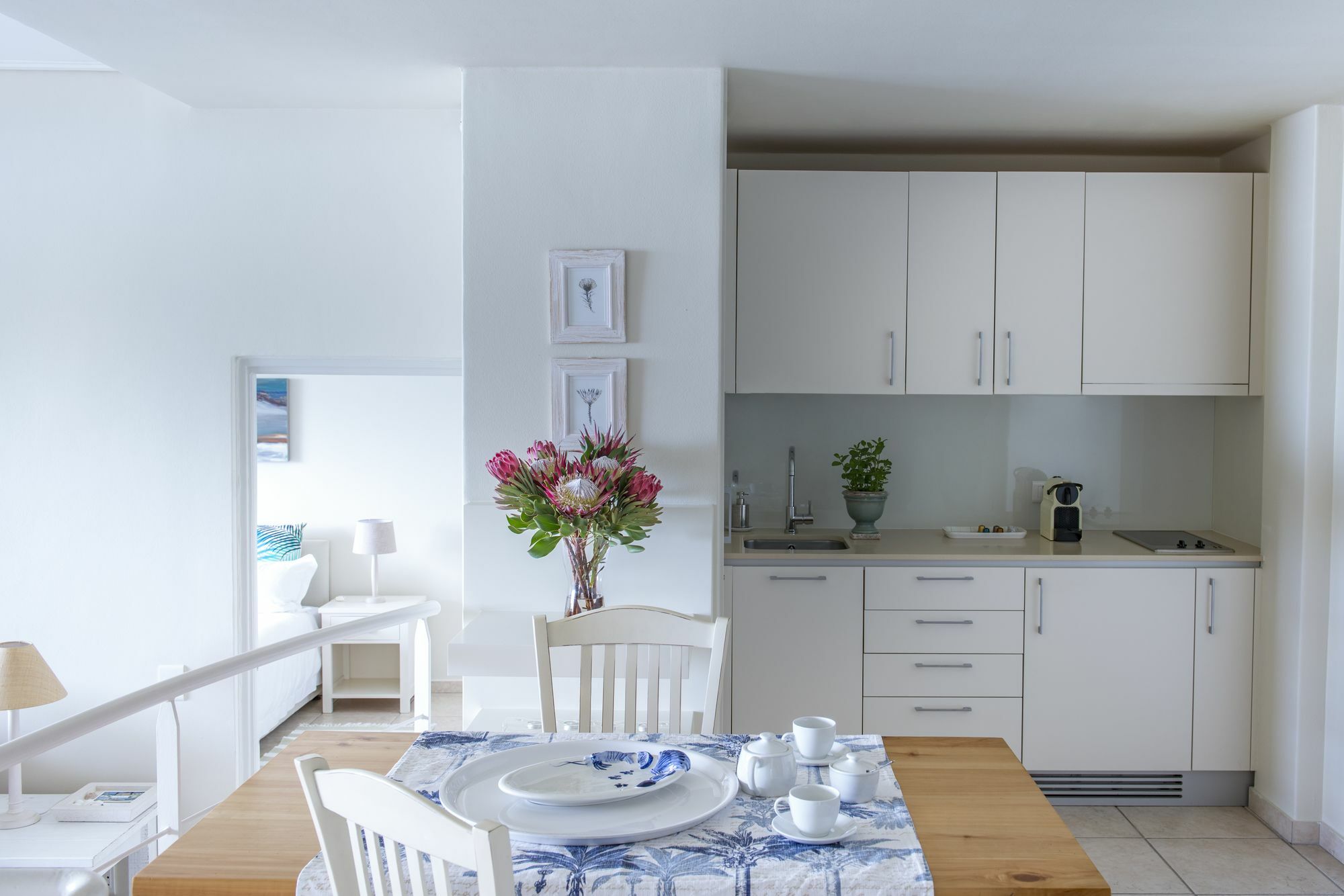 Bay Reflections Camps Bay Luxury Serviced Apartments ケープタウン エクステリア 写真