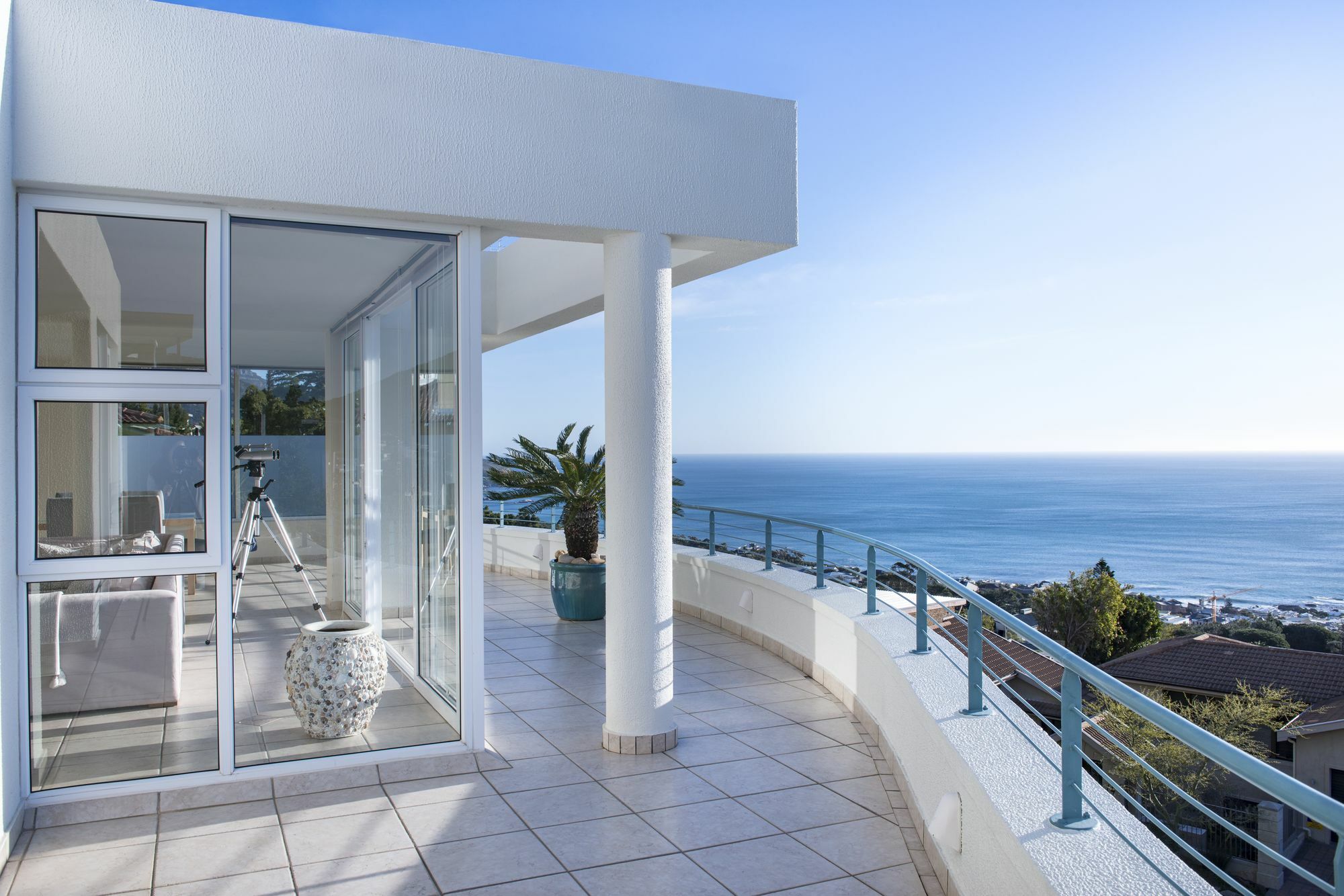Bay Reflections Camps Bay Luxury Serviced Apartments ケープタウン エクステリア 写真