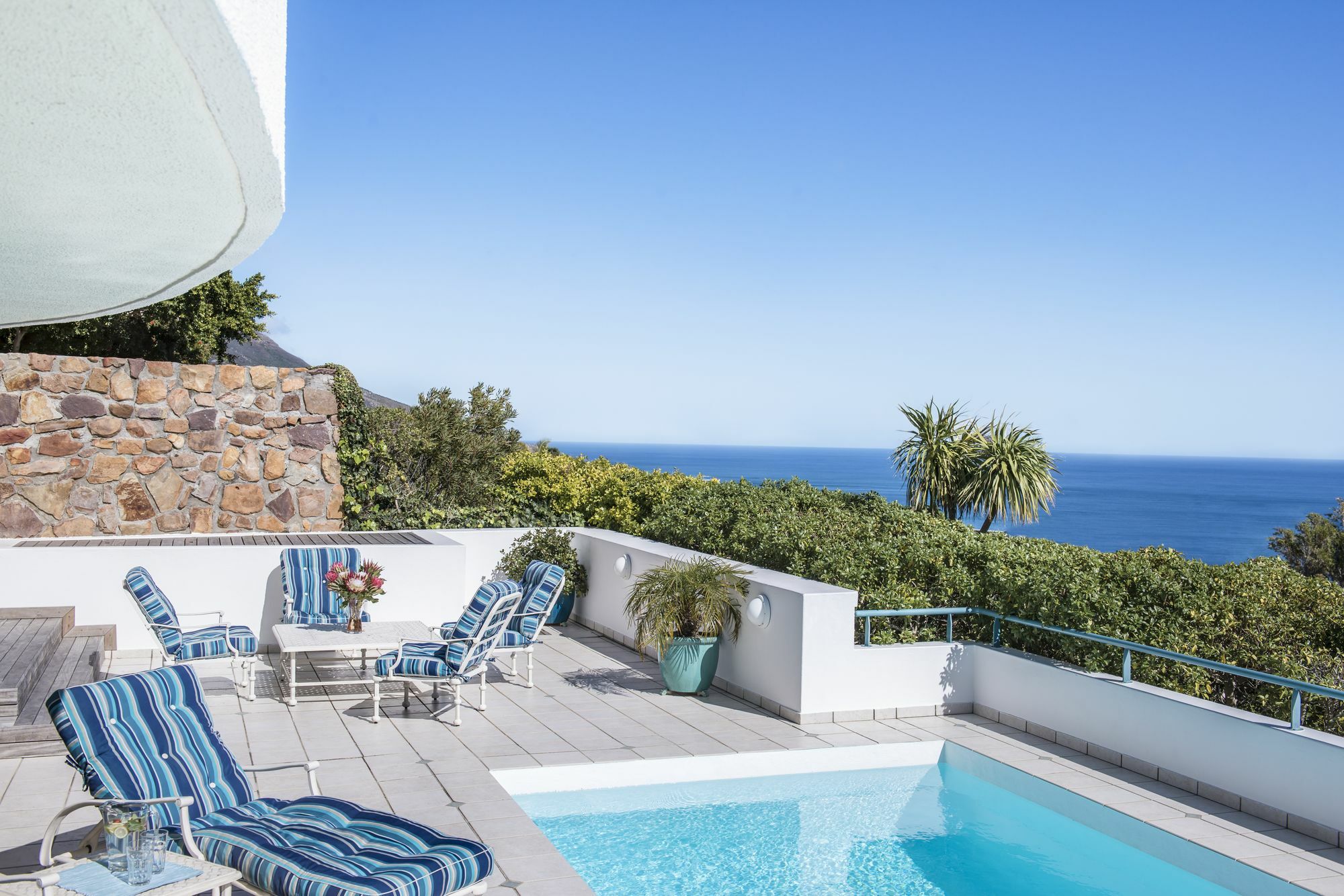 Bay Reflections Camps Bay Luxury Serviced Apartments ケープタウン エクステリア 写真
