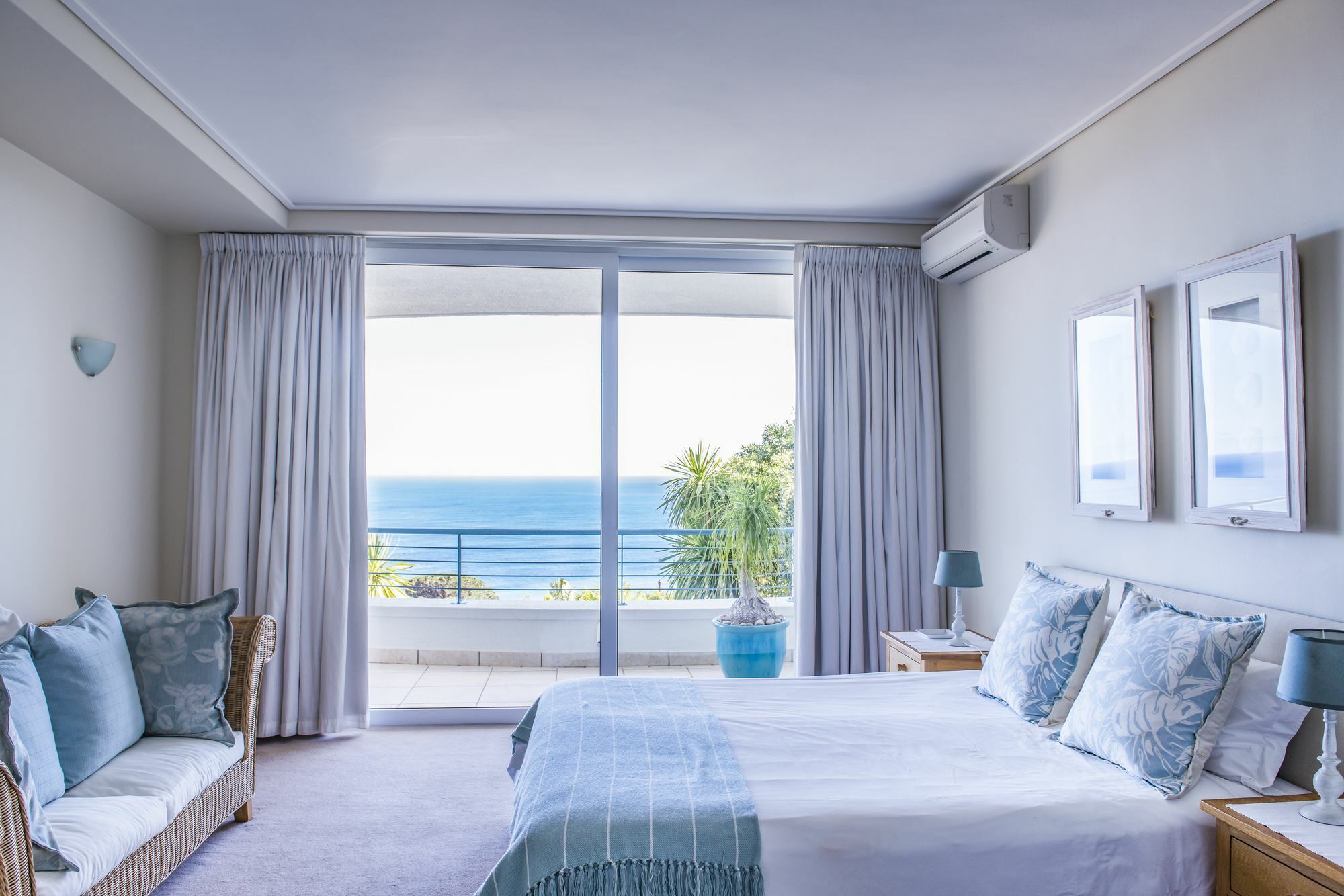 Bay Reflections Camps Bay Luxury Serviced Apartments ケープタウン エクステリア 写真
