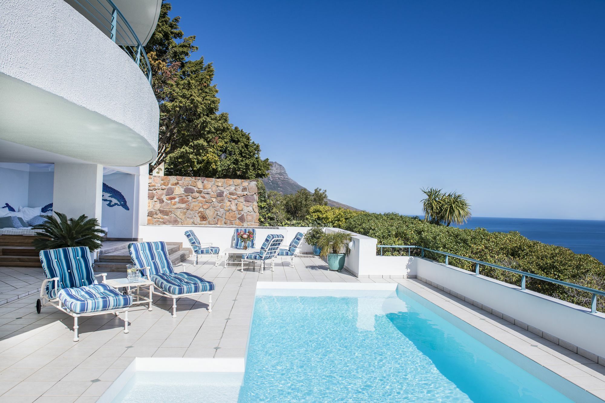 Bay Reflections Camps Bay Luxury Serviced Apartments ケープタウン エクステリア 写真